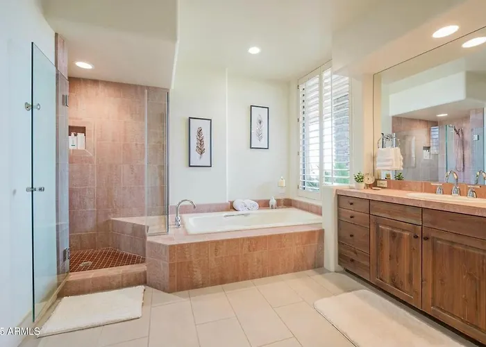 Luxury 2-suite Desert