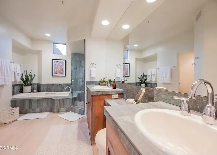 Luxury 2-suite Desert *